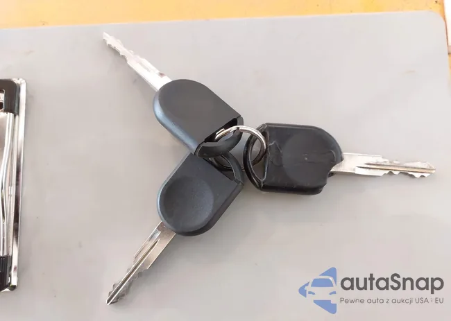 1ZVHT82H195142785: 44236642