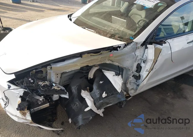 5YJ3E1EB6RF733599: 44236651