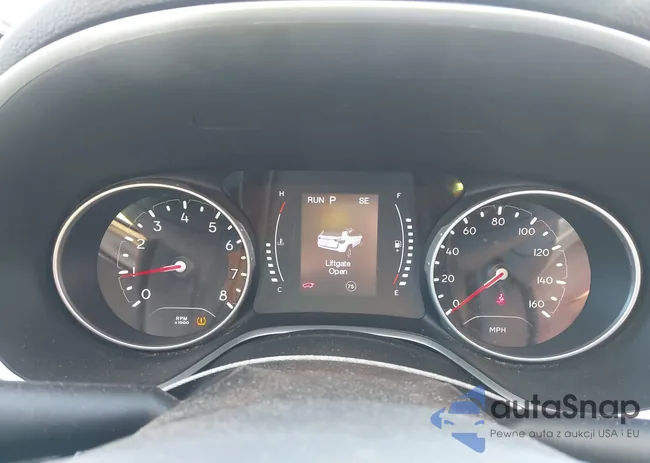 3C4NJDBB5LT165235: 44236759