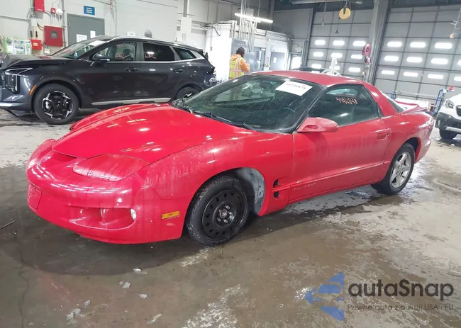 2G2FS22K822141712: 44236828