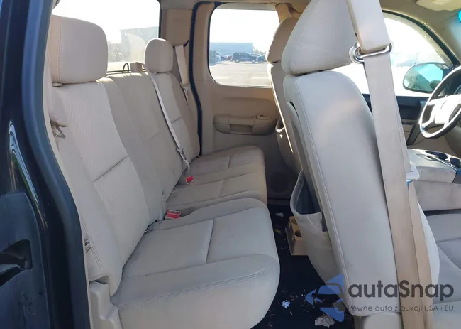 1GCSKSE37AZ110798: 44236886