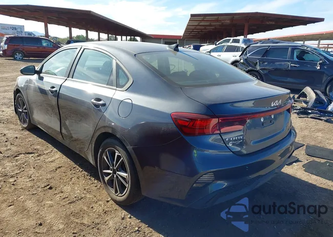 3KPF24AD3PE605662: 44235964