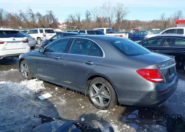 WDDZF4KB1HA230251: 44235997