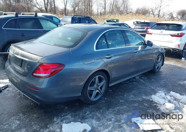 WDDZF4KB1HA230251: 44235997