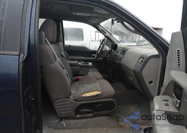 1FTRX12W45NA75160: 44237359