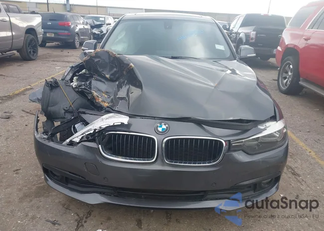 WBA8A9C56GK615675: 44237420