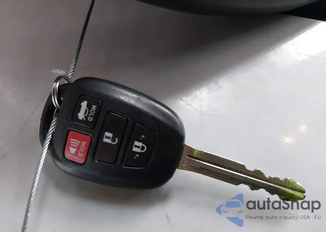 2T1BURHE9HC878223: 44237622