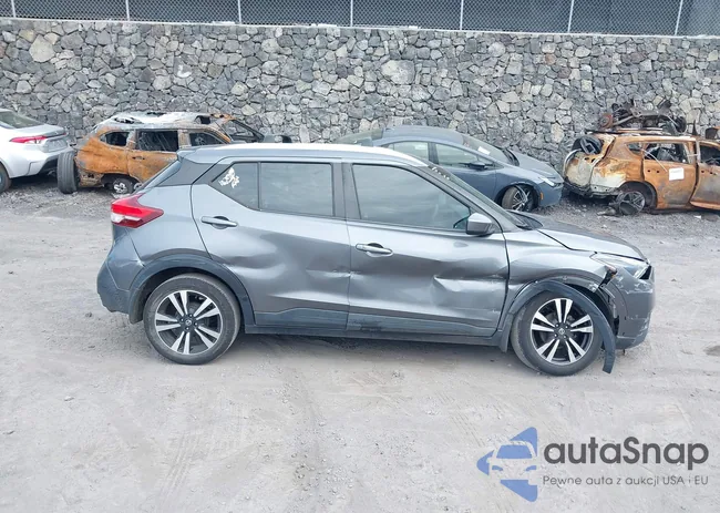 3N1CP5CU8KL562726: 44237682