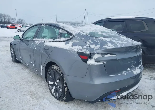 5YJ3E1EBXSF930166: 44237827