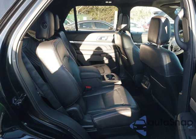 1FM5K8GT1JGC61611: 44237829