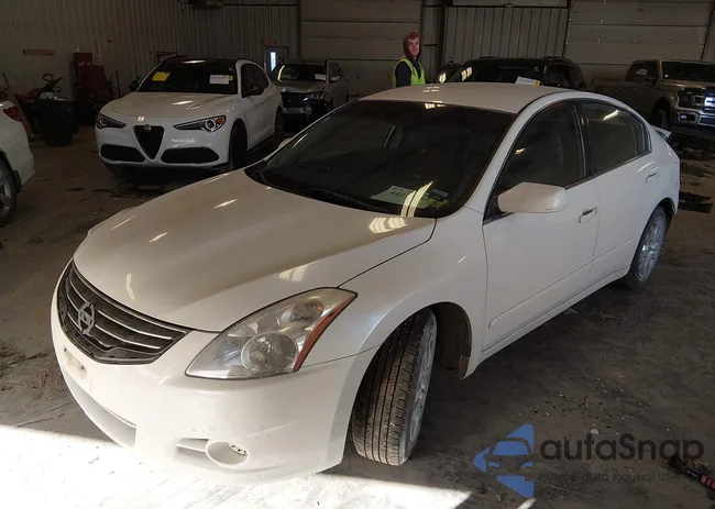 1N4AL2AP9CN543542: 44237835