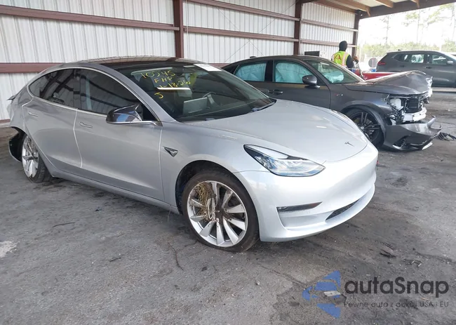 5YJ3E1EA7JF009688: 44237863