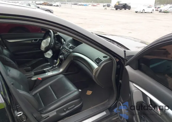 19UUA8F55AA023531: 44237918