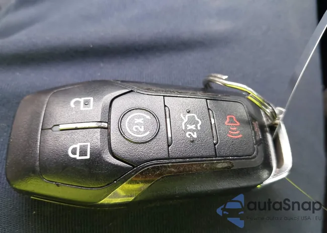 3LN6L2G9XDR826244: 44237925