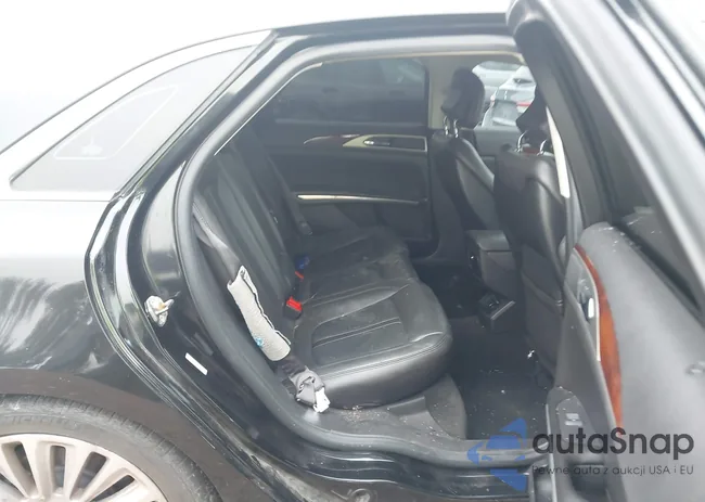 3LN6L2G9XDR826244: 44237925