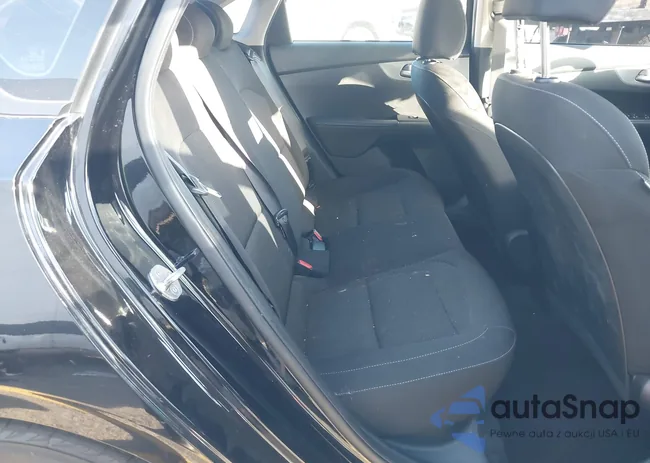 3KPF24AD5ME320232: 44236963