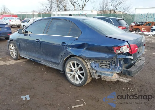 3VWDP7AJ0DM416997: 44237081