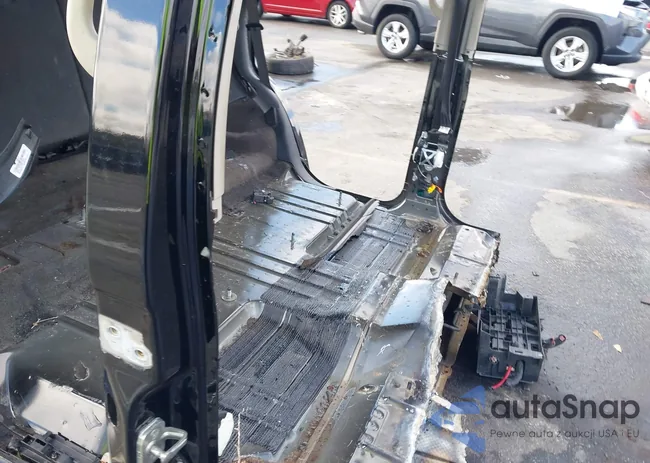 1GKS2EEF8ER102957: 44237172