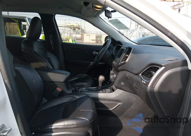 1C4PJLLB3KD301111: 44237211