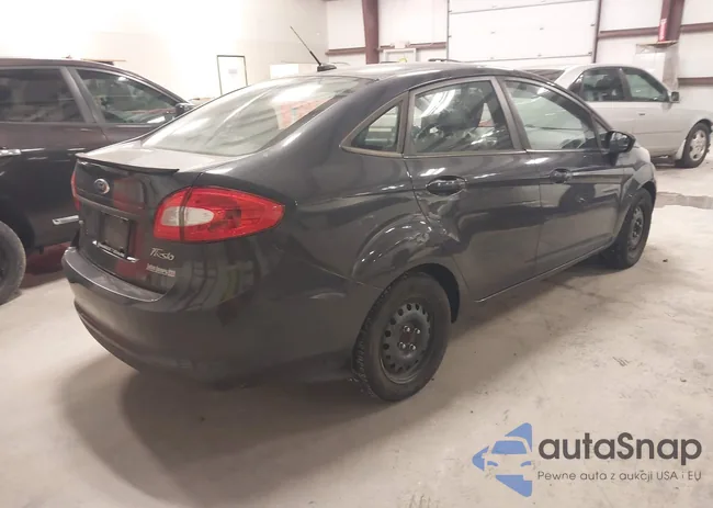 3FADP4BJ1CM123548: 44237306