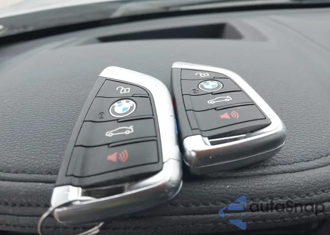 5UXKU2C50G0N83484: 44238338