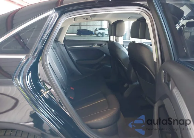 WAUBFGFF9F1003684: 44238523