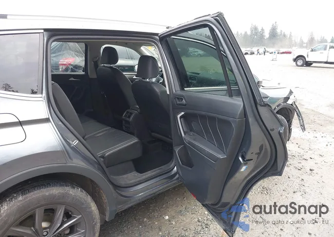 3VV3B7AX2NM088096: 44238649