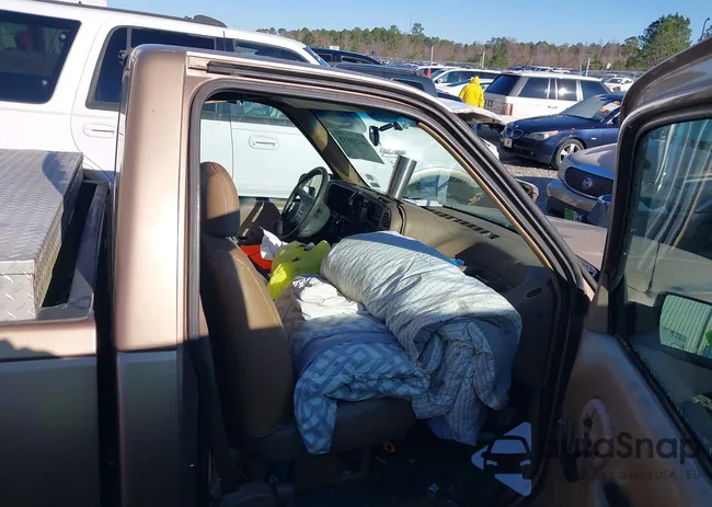 1GCEC14Z1SZ118004: 44238655