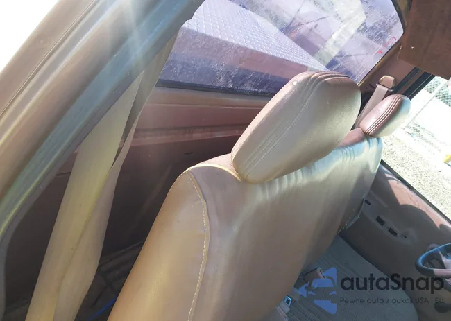 1GCEC14Z1SZ118004: 44238655