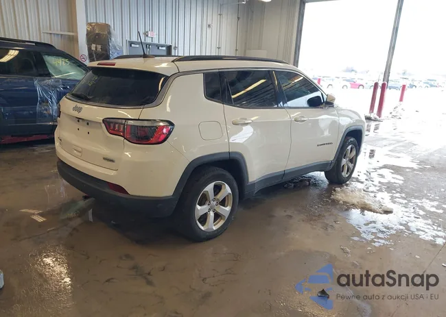 3C4NJDBB8JT175013: 44238785