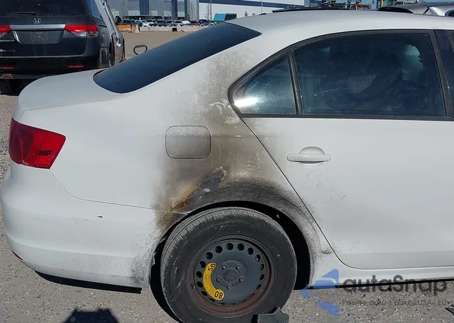 3VW2K7AJ7DM357226: 44238814