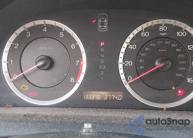 1HGCP26379A029333: 44238290