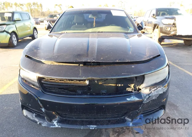 2C3CDXBGXGH272876: 44239368