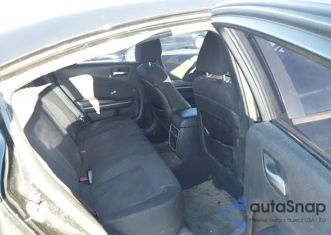 2C3CDXBGXGH272876: 44239368