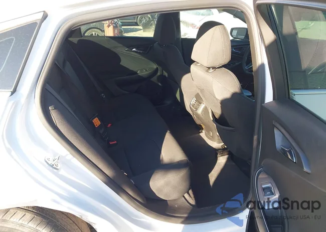 1G1ZF5SU8JF255957: 44239379