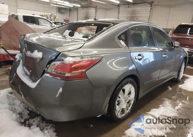 1N4AL3APXEC326098: 44239426