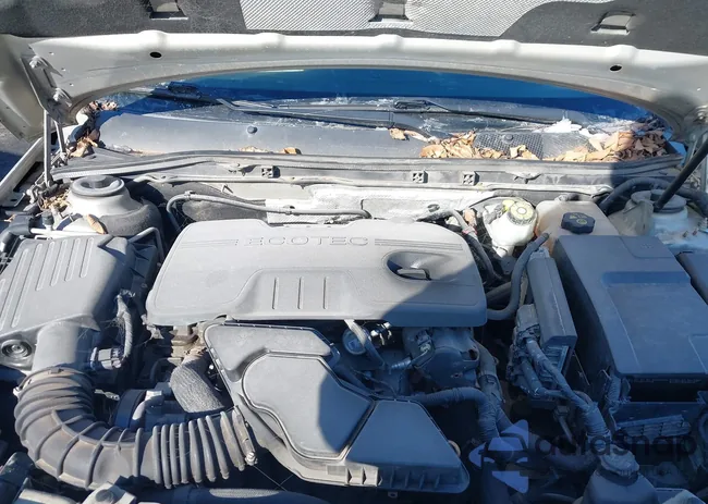 W04GR5EC8B1005751: 44239443