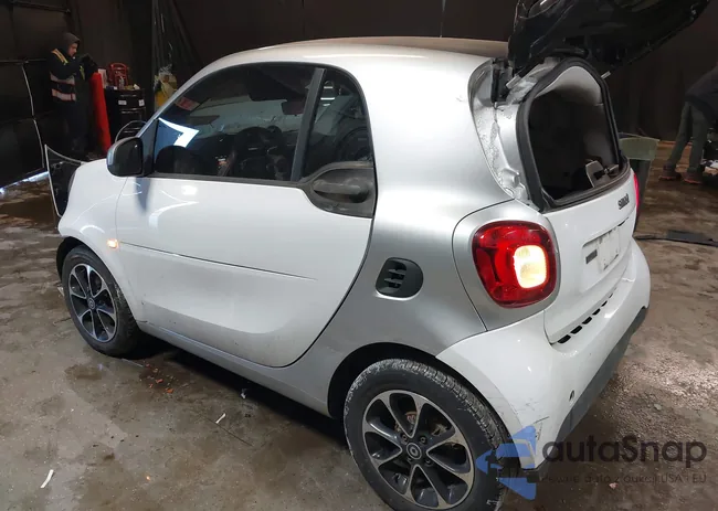 WMEFJ5DA9GK055571: 44239478