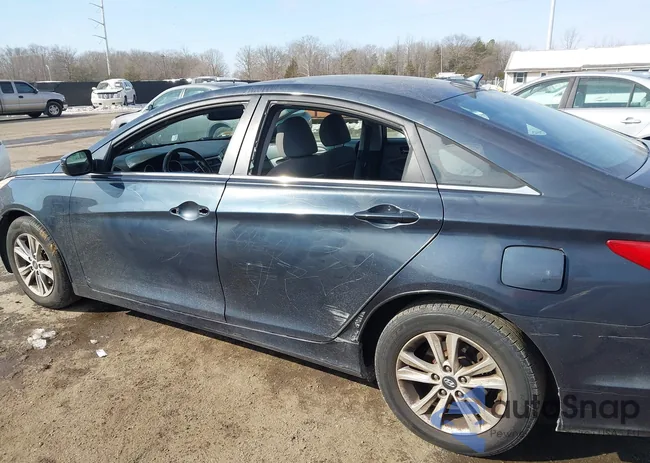 5NPEB4AC3BH139190: 44239497