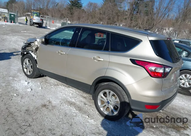 1FMCU9G90HUB56565: 44239531