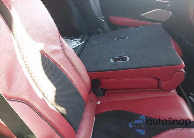 5J8TC2H62RL011846: 44239557