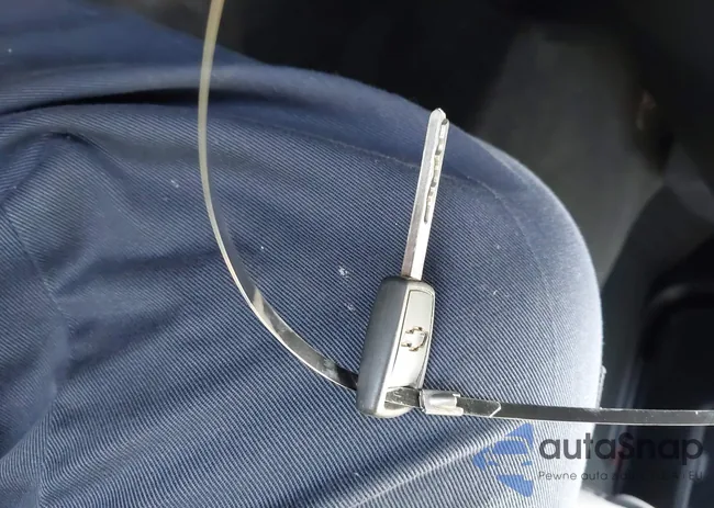 1GCVKREH8EZ131585: 44239570