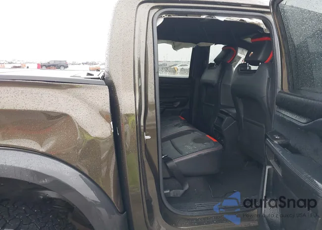 1FTER4LR9RLE00941: 44239620