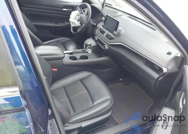 1N4BL4CV6MN313907: 44239696