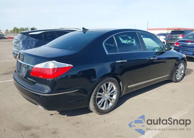 KMHGC4DF9BU119569: 44239760