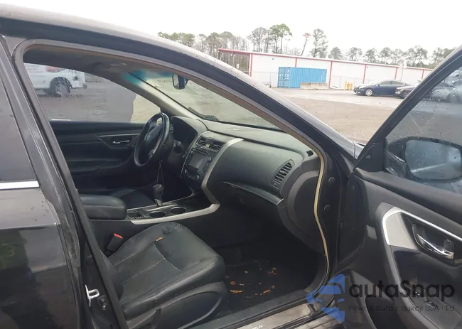 1N4AL3APXDN460323: 44239826