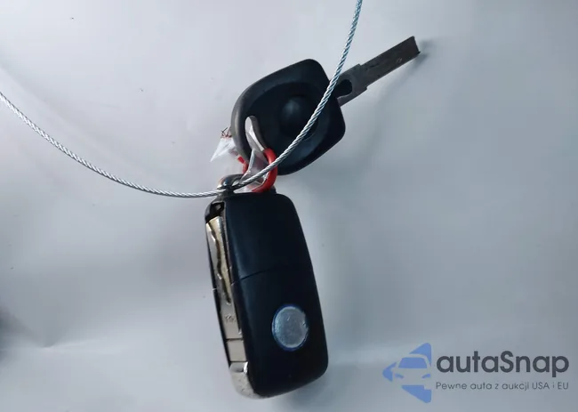 3VWGF81K77M030614: 44239838