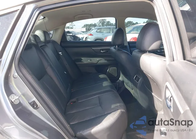 1N4AL3AP0JC174231: 44239082