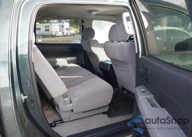 5TFDV541X8X077156: 44240280