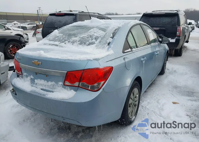 1G1PC5SHXB7287498: 44240300